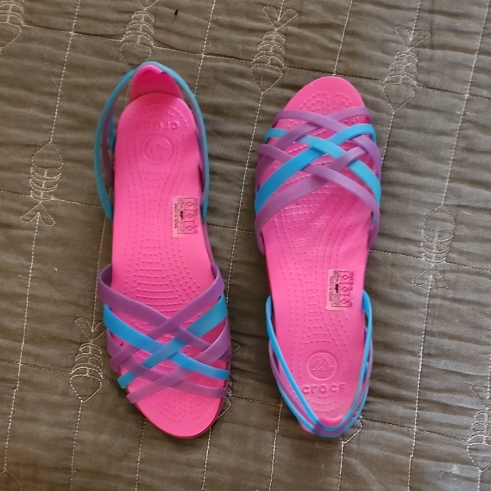 Crocs Women's Pink and Blue Jelly Sandals